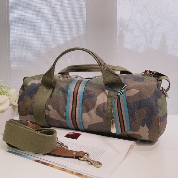 Clearance Valentino Canvas Camo Weekender Bag - Picture 2 of 6